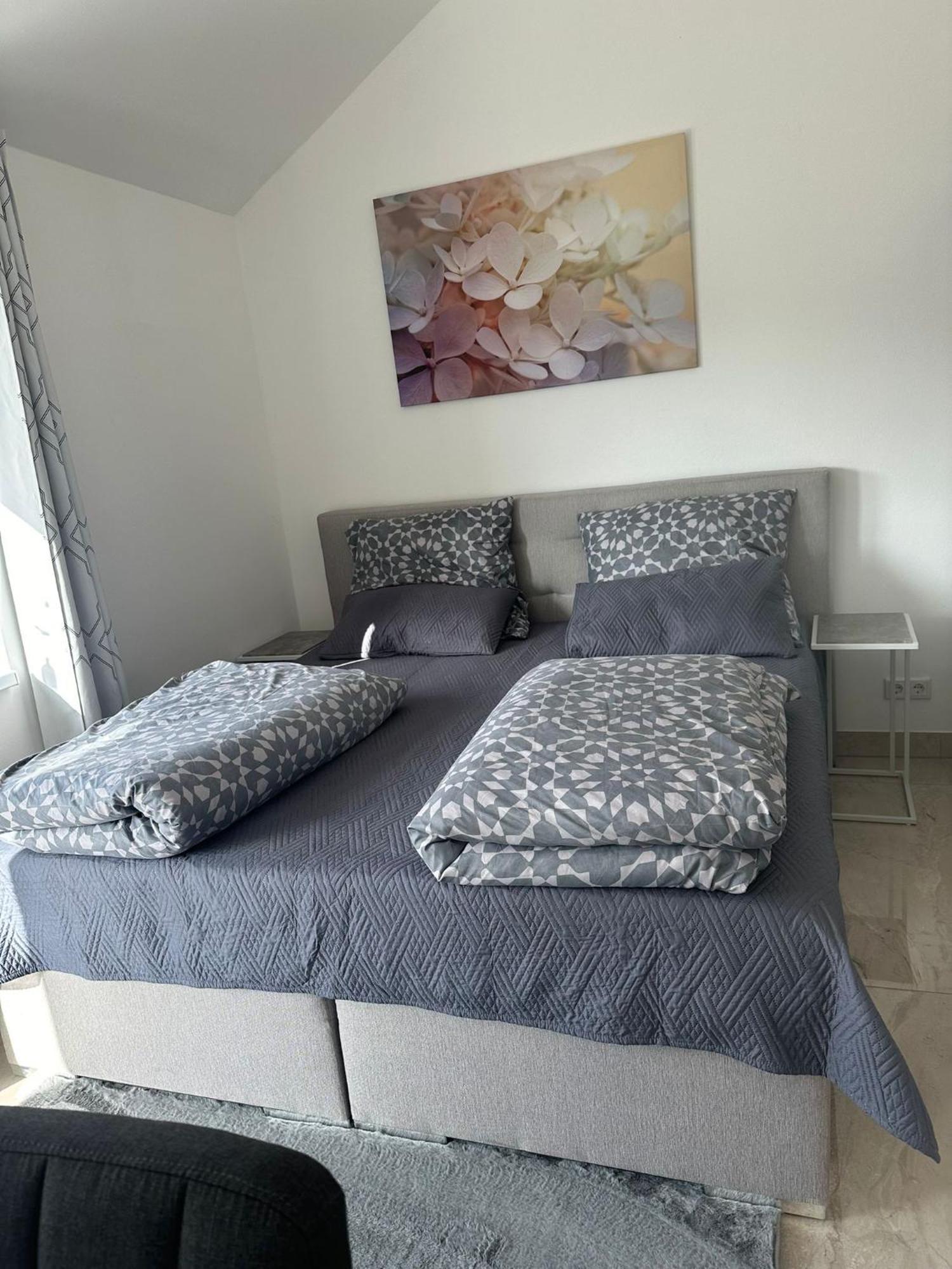 Appartamento Two-room With Fully Equipped Kitchen Near S8 Station Monaco di Baviera